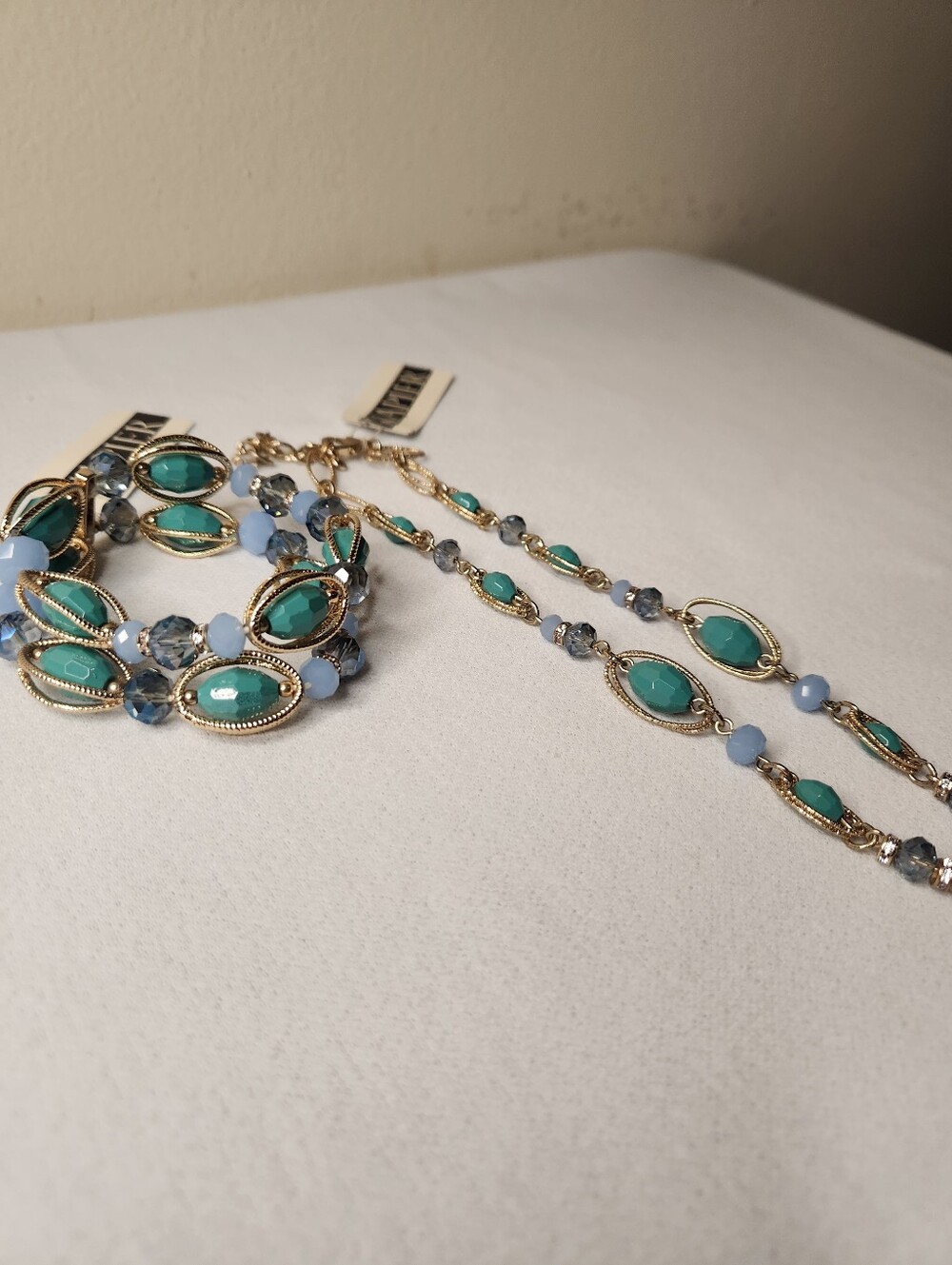 Napier Necklace & Bracelet Set Gold Tone Oval Chain Links Sea Green Blue Beads - Picture 9 of 16